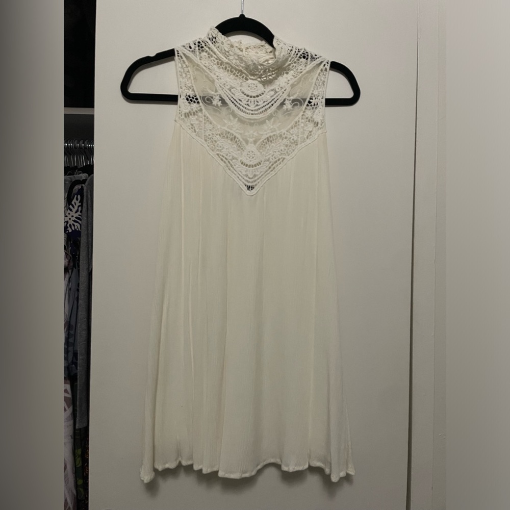 Lace high neck Lulus dress